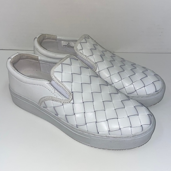 Marc Fisher Calla White Woven Flat Sneakers Size 6 - Picture 1 of 6